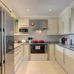 Private Villa, Heated Pool Puerto Banus Villa Marbella