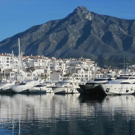 Private Villa, Heated Pool Puerto Banus Вилла