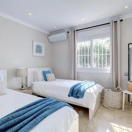 Private Villa, Heated Pool Puerto Banus *