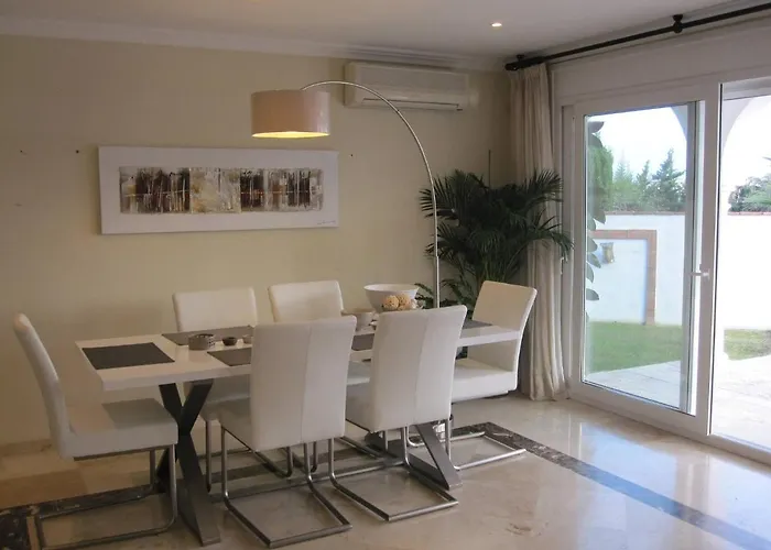别墅 Private Villa, Heated Pool Puerto Banus 马尔韦利亚