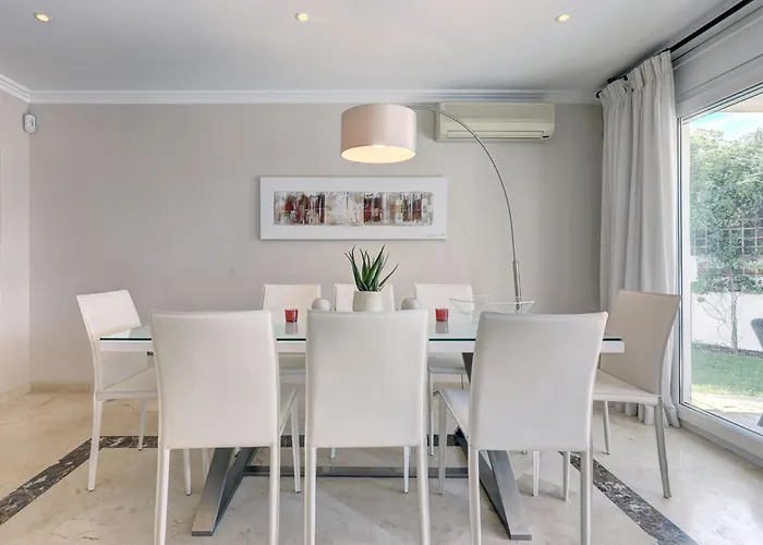 Private Villa, Heated Pool Puerto Banus *